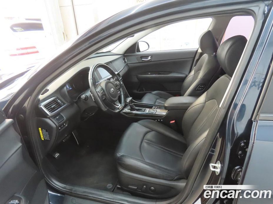 Kia K5 2nd Gen фото 6
