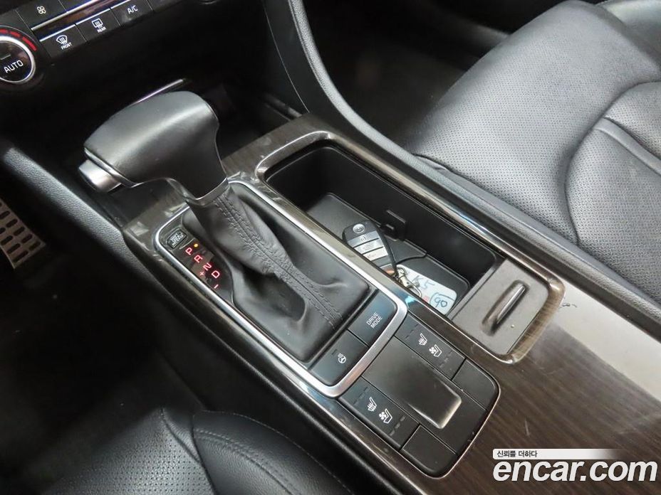 Kia K5 2nd Gen фото 9