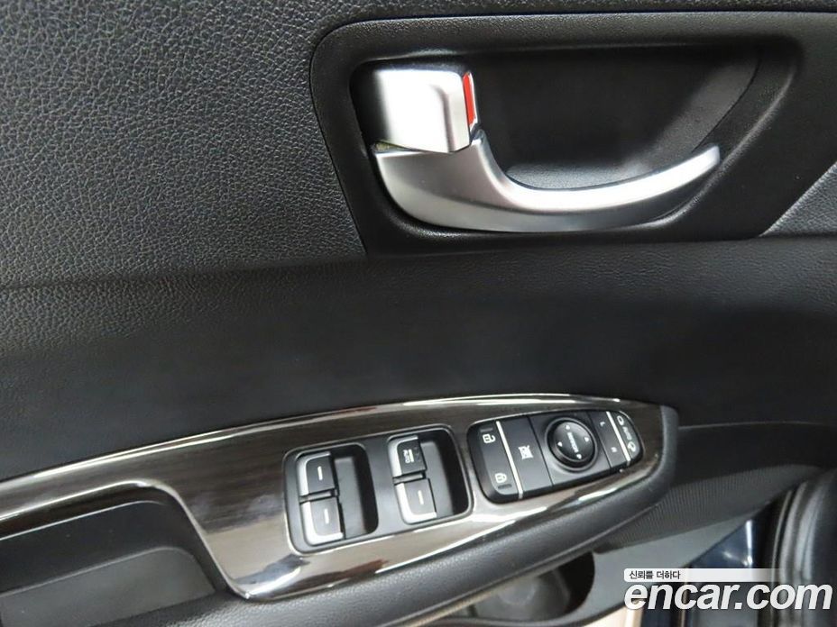 Kia K5 2nd Gen фото 11