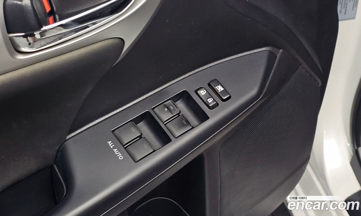 Lexus CT200h фото 28