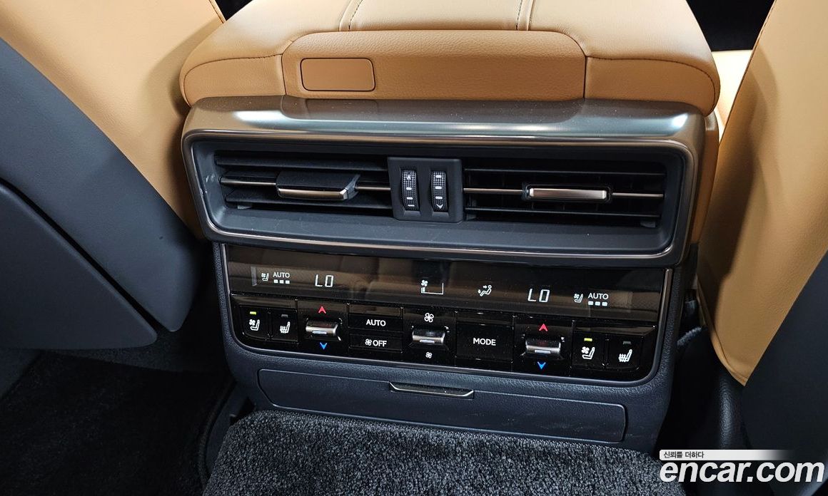 Lexus LX 4th Gen фото 19