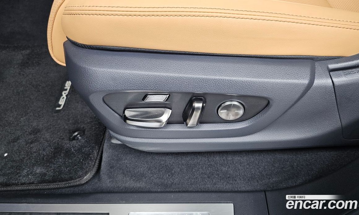 Lexus LX 4th Gen фото 32