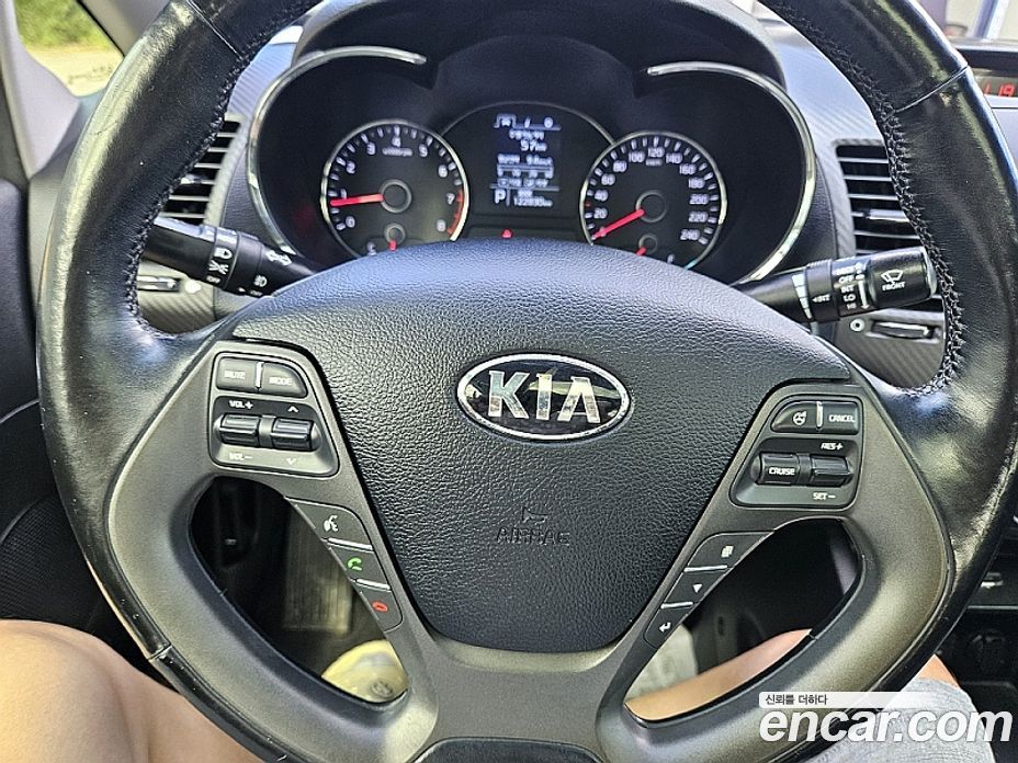 Kia K3 1st Gen фото 8