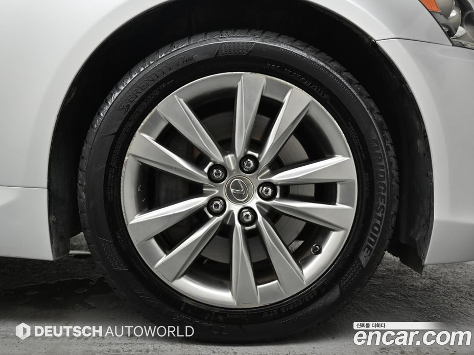 Lexus LS460 фото 5