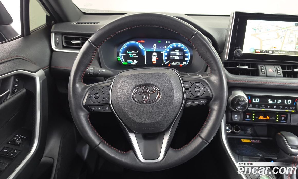 Toyota RAV4 5th Gen фото 15