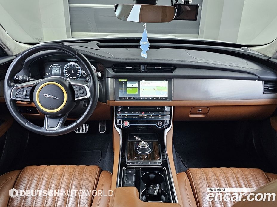 Jaguar XF (X260) фото 7