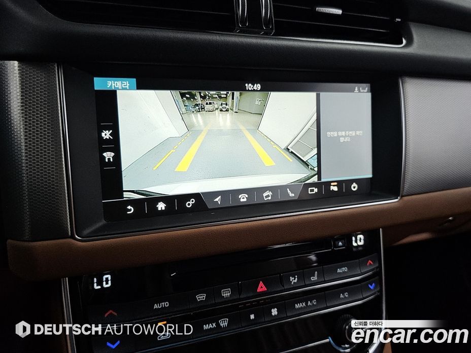 Jaguar XF (X260) фото 15