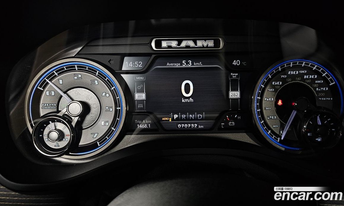 Dodge Ram Pickup фото 8