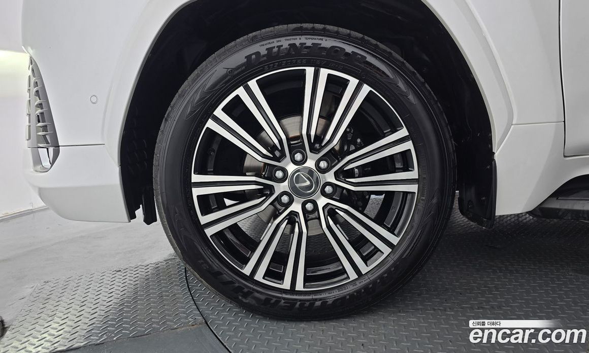Lexus LX 4th Gen фото 5