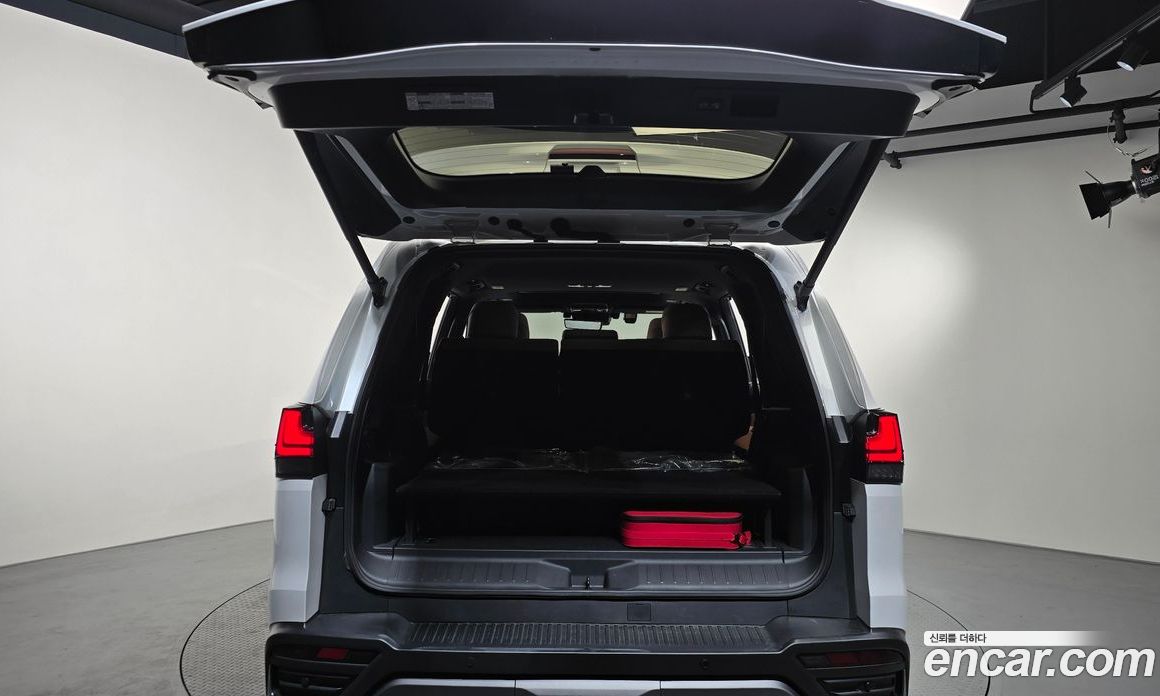 Lexus LX 4th Gen фото 18