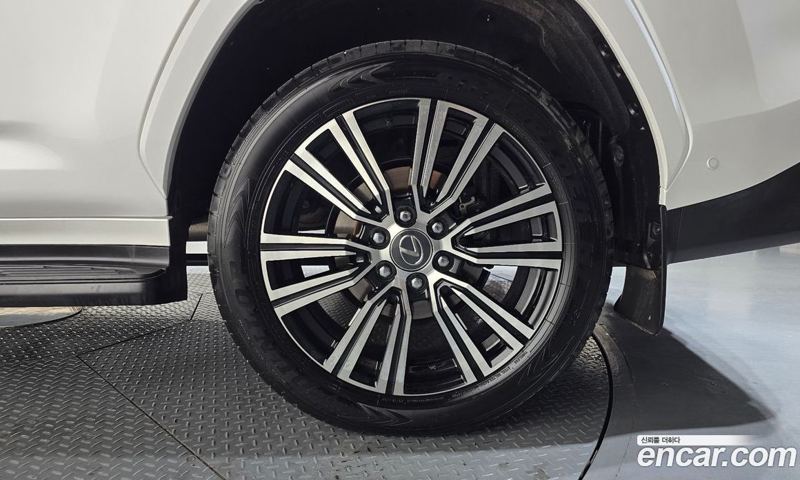 Lexus LX 4th Gen фото 21