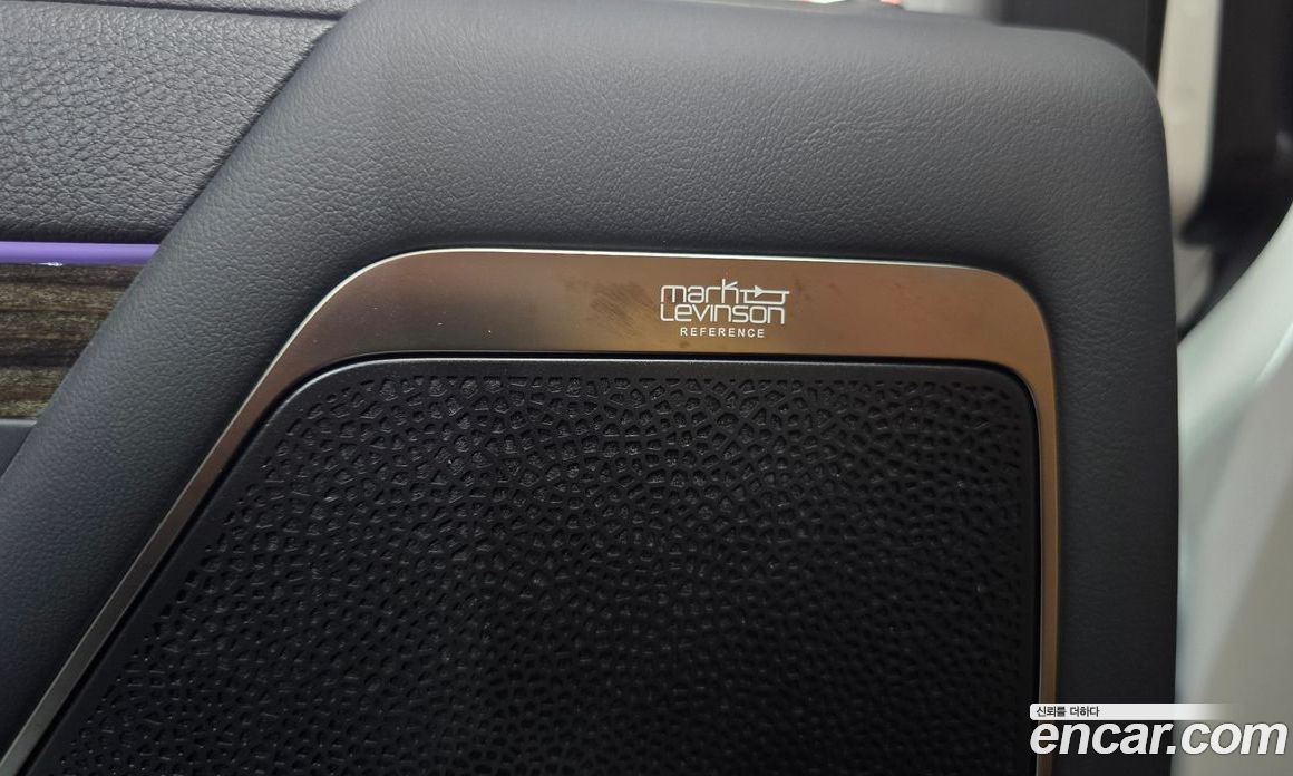 Lexus LX 4th Gen фото 28