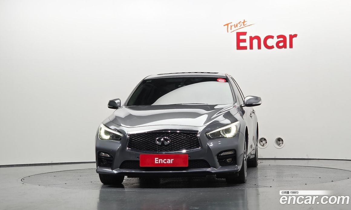 Infiniti Q50 фото 3