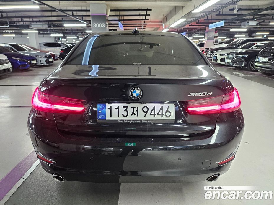 BMW 3-Series (G20) фото 2