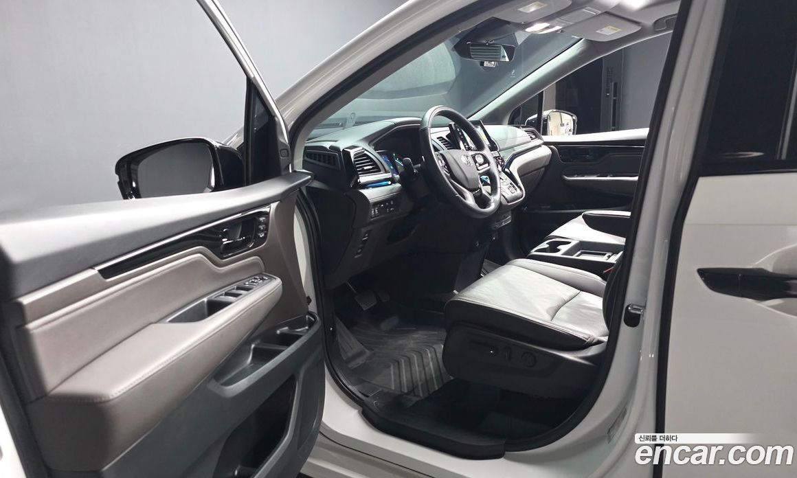 Honda Odyssey фото 10