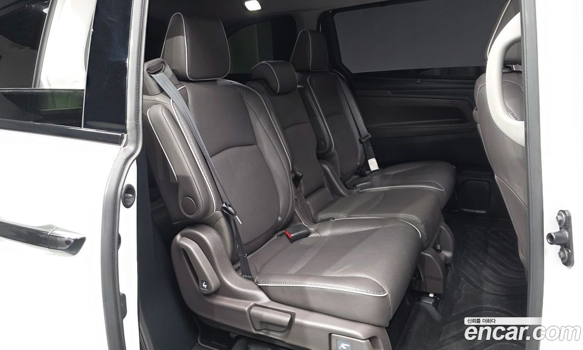 Honda Odyssey фото 12