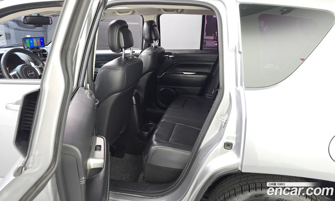 Jeep Compass фото 11