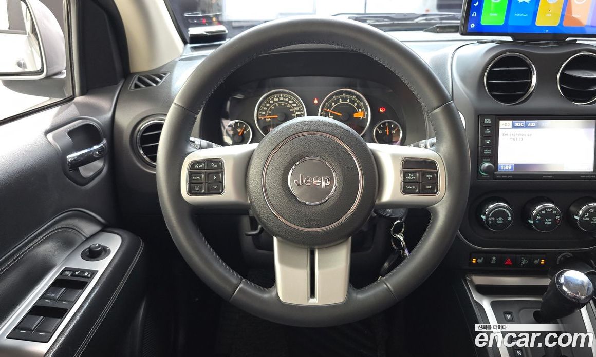Jeep Compass фото 13