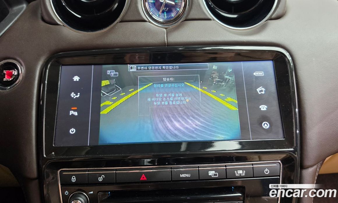 Jaguar XJ Restyling фото 14