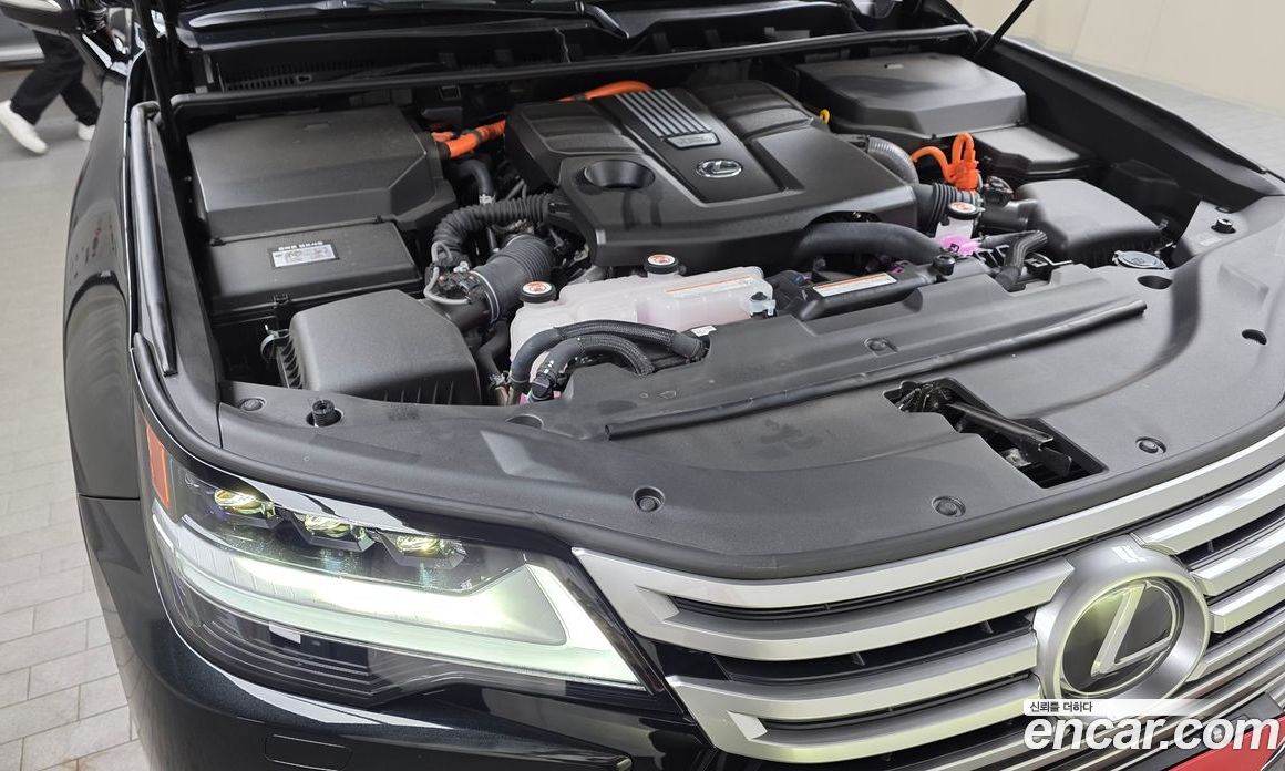 Lexus LX 4th Gen фото 5