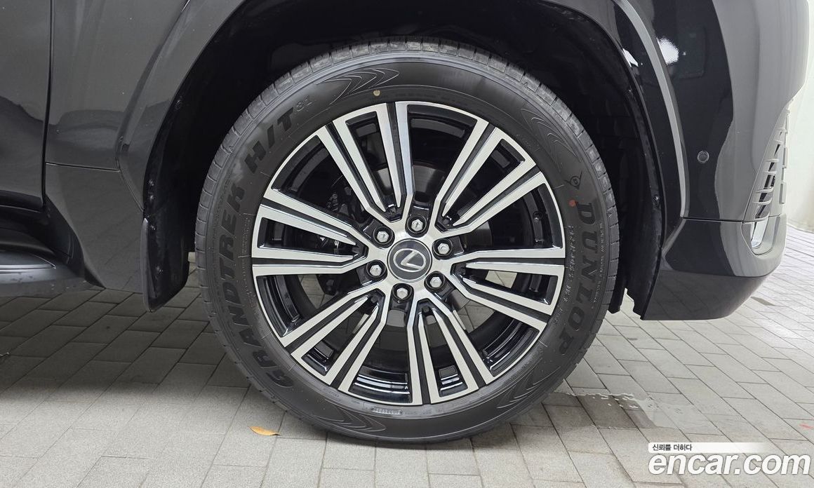 Lexus LX 4th Gen фото 21