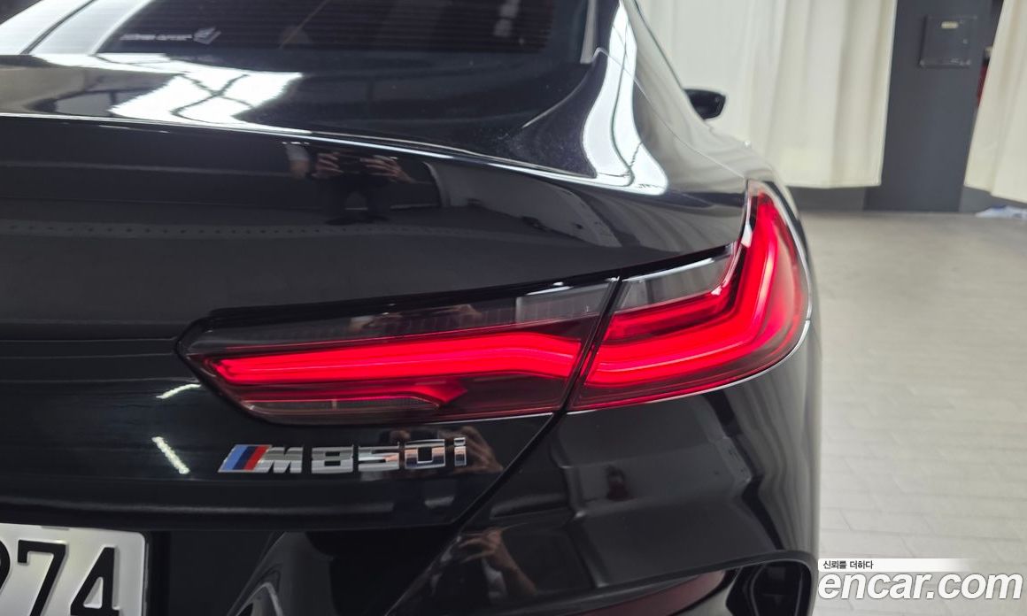 BMW 8-Series (G15) фото 24