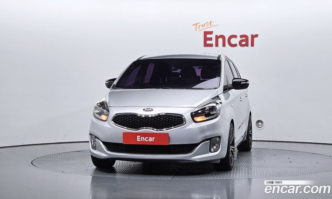 Kia Carens 3rd Gen фото 3