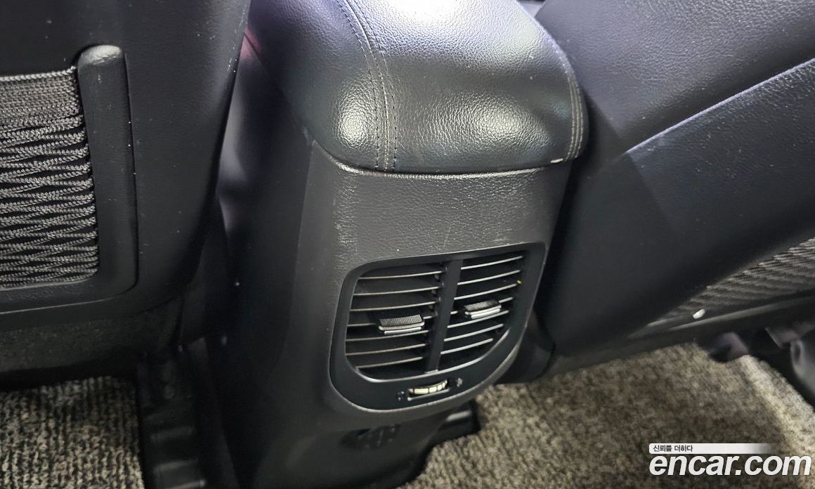 Kia Carens 3rd Gen фото 18