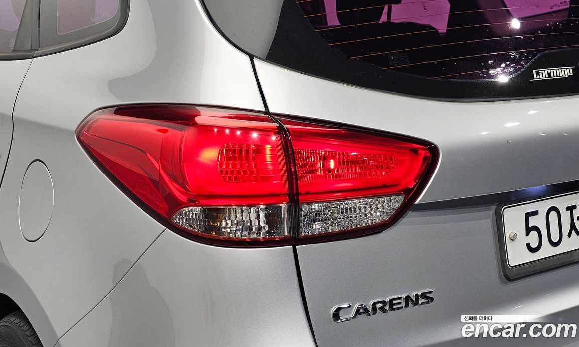 Kia Carens 3rd Gen фото 23