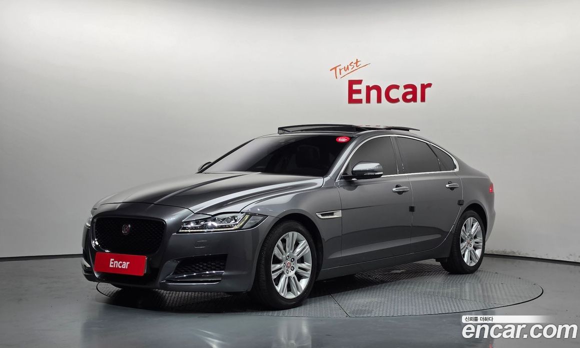 Jaguar XF (X260)