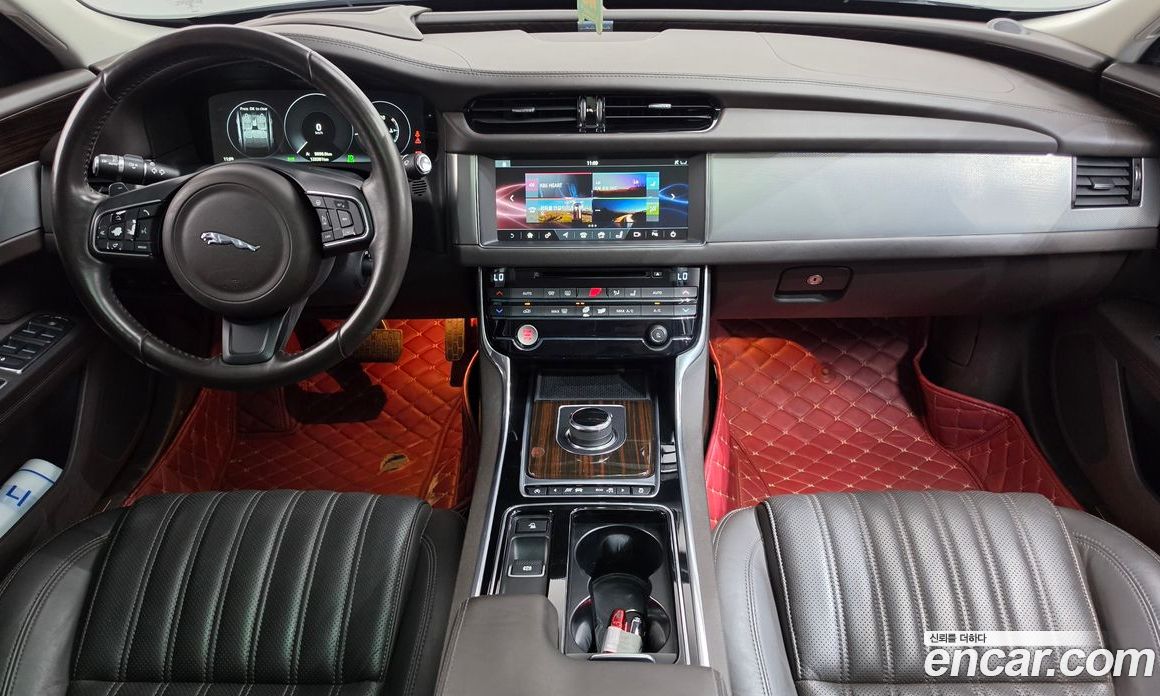 Jaguar XF (X260) фото 7