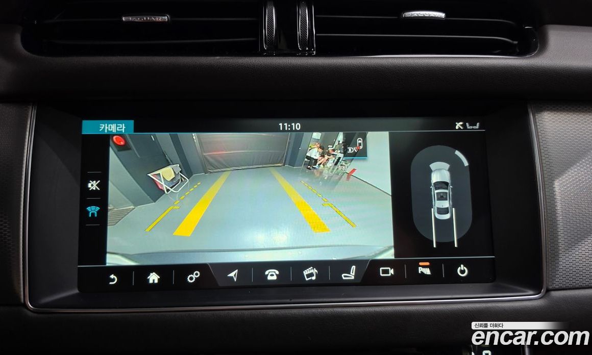 Jaguar XF (X260) фото 15