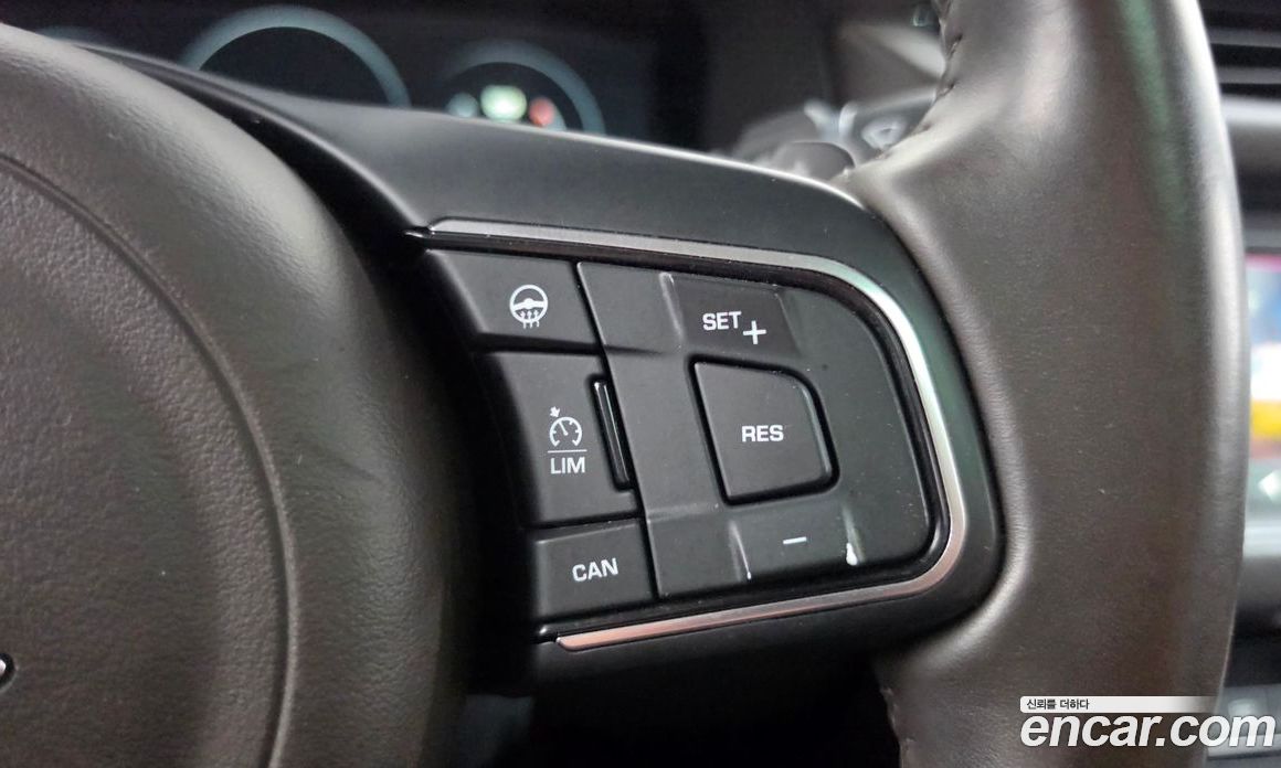 Jaguar XF (X260) фото 17