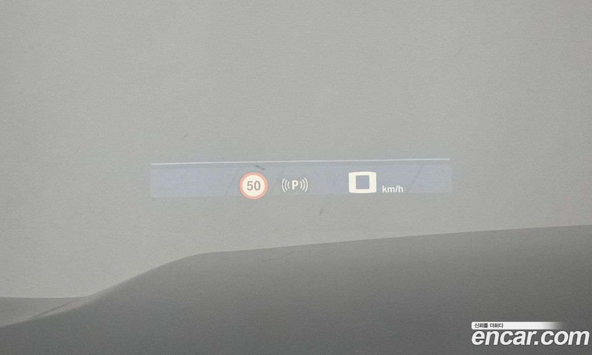 BMW XM (G09) фото 17