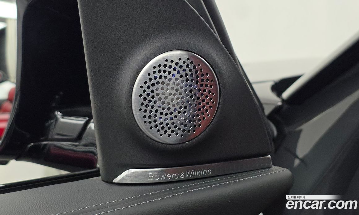 BMW XM (G09) фото 29