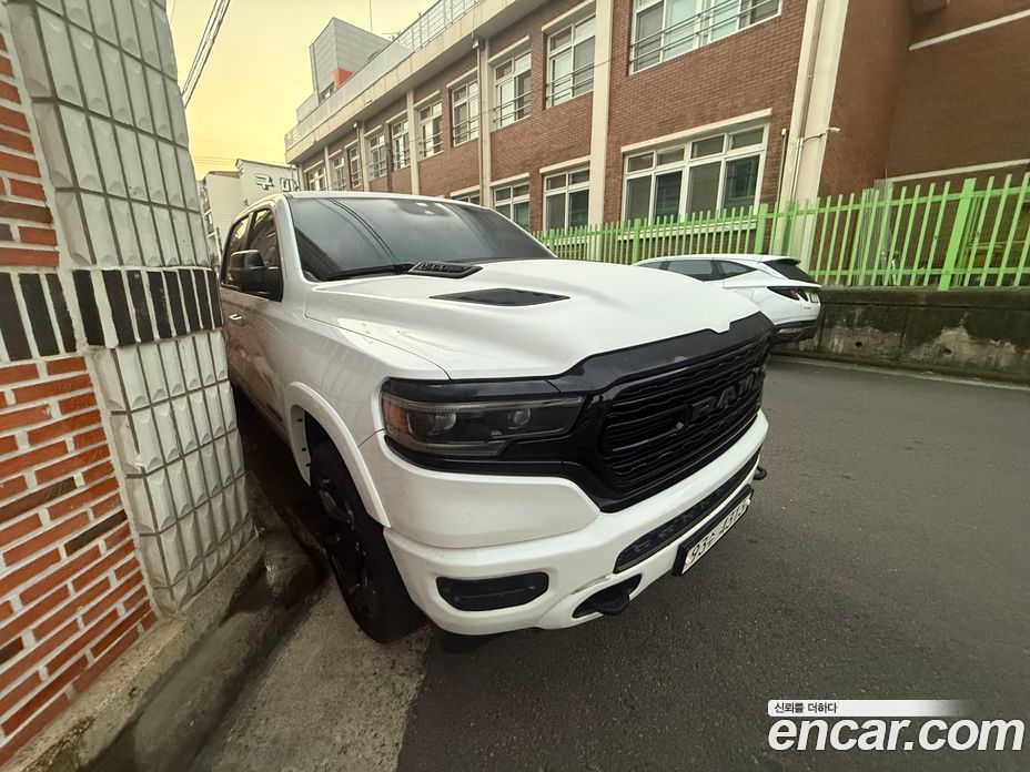 Dodge Ram Pickup фото 3