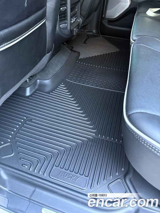 Dodge Ram Pickup фото 14