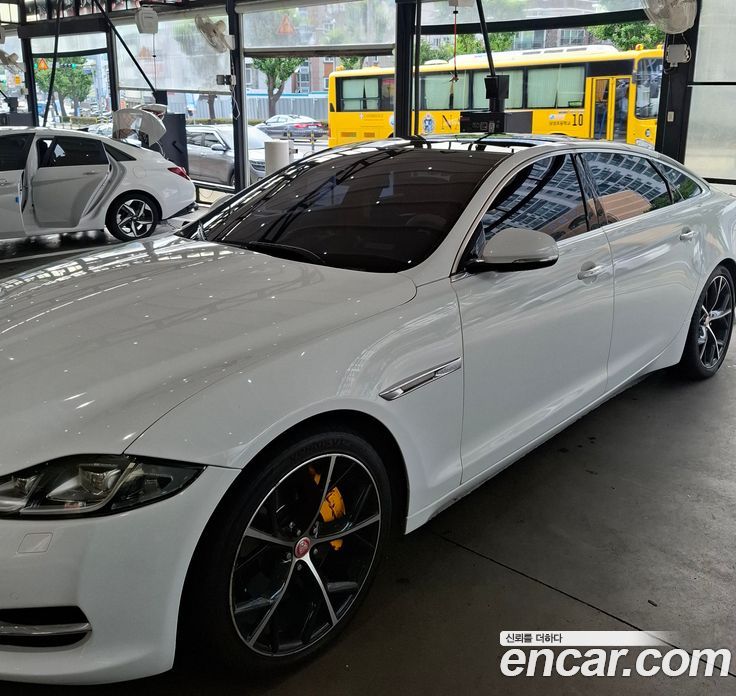 Jaguar XJ Restyling