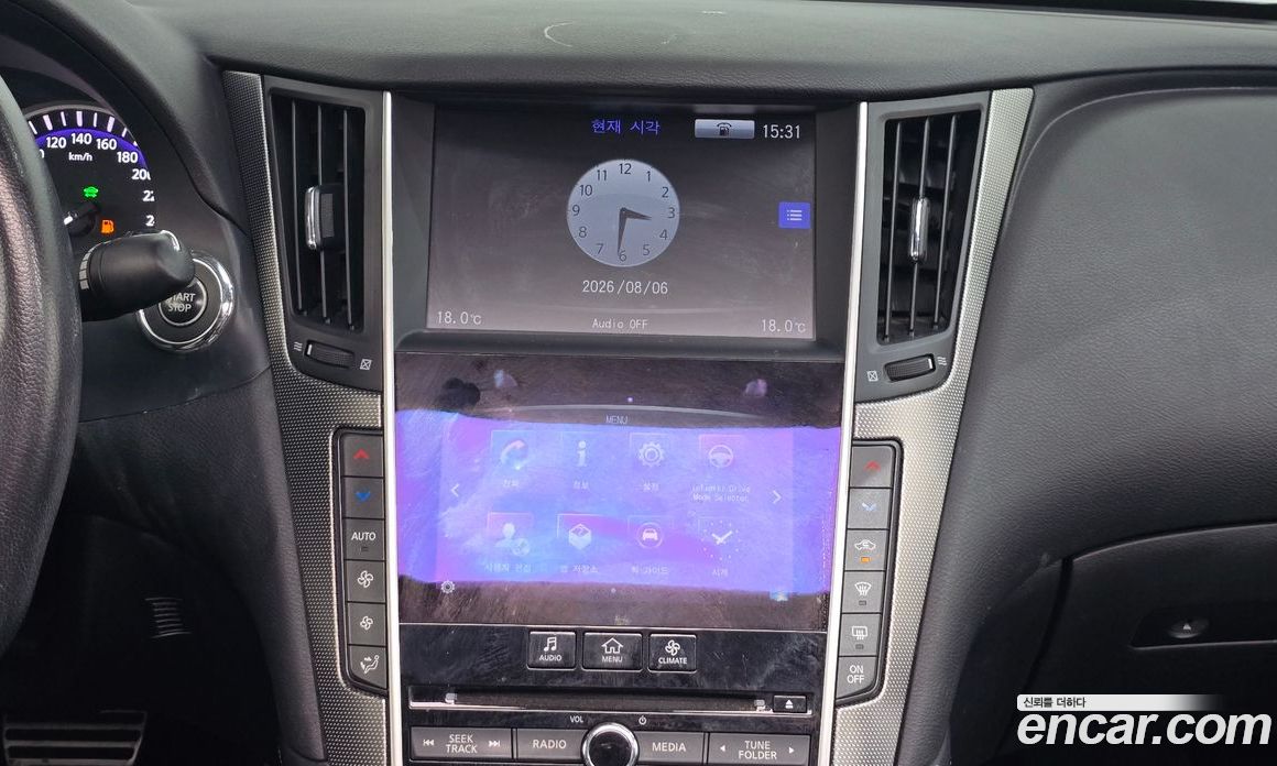 Infiniti Q50 фото 13