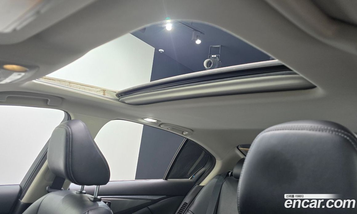 Infiniti Q50 фото 17