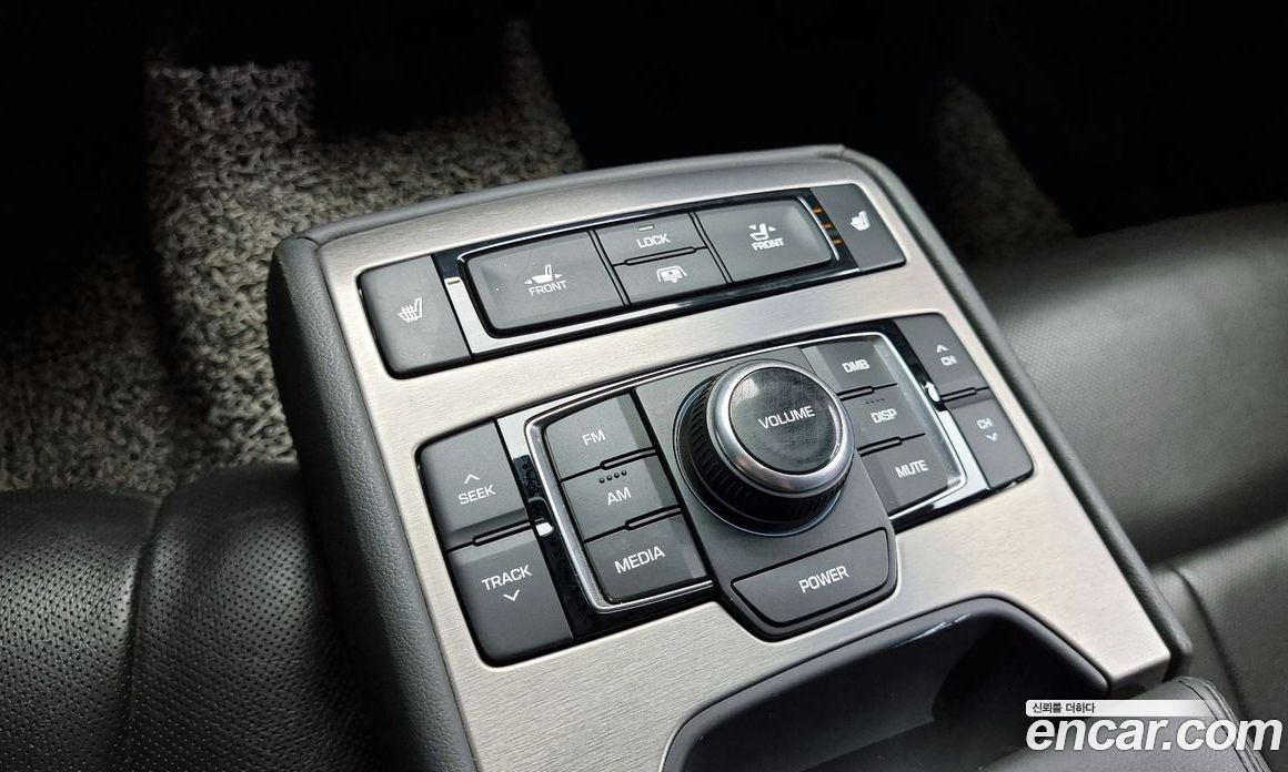 Hyundai Genesis (DH) фото 18