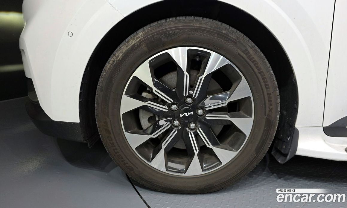 Kia Carnival 4th Gen фото 5