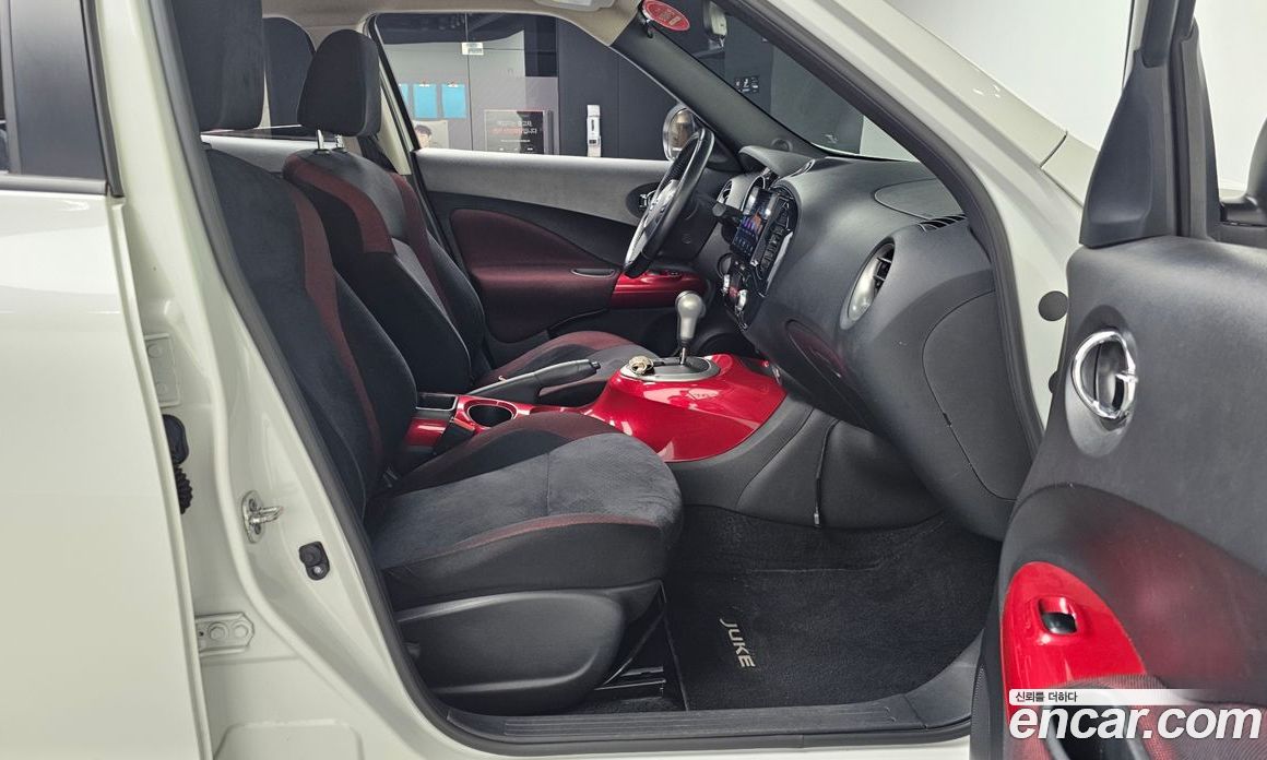 Nissan Juke фото 11
