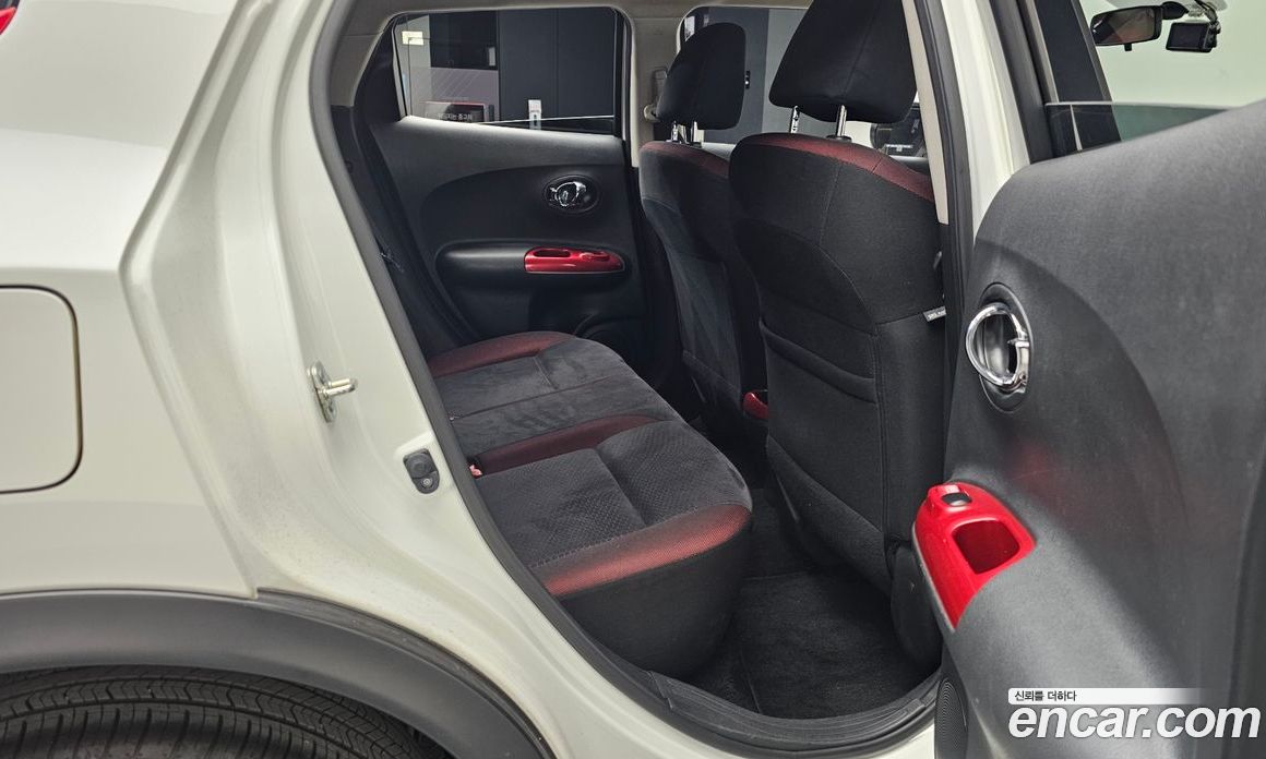 Nissan Juke фото 12