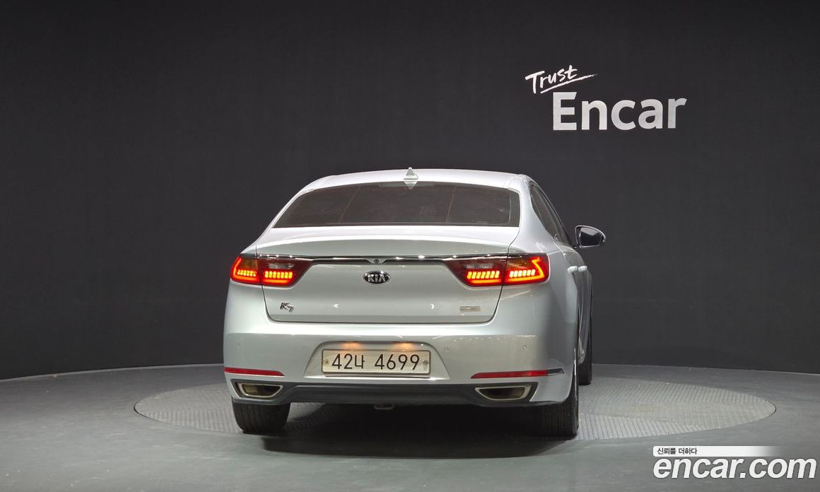 Kia K7 Hybrid 2nd Gen фото 4