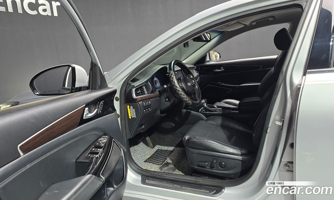 Kia K7 Hybrid 2nd Gen фото 10
