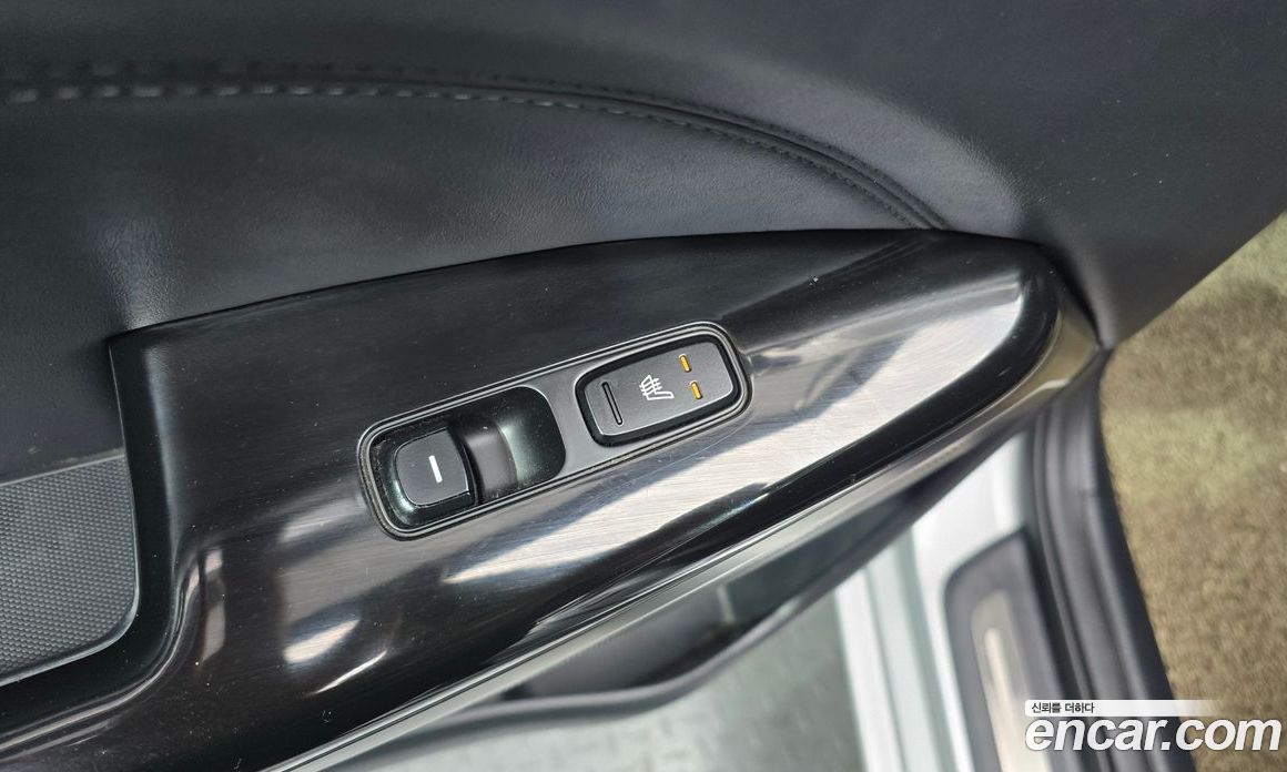 Kia K7 Hybrid 2nd Gen фото 19