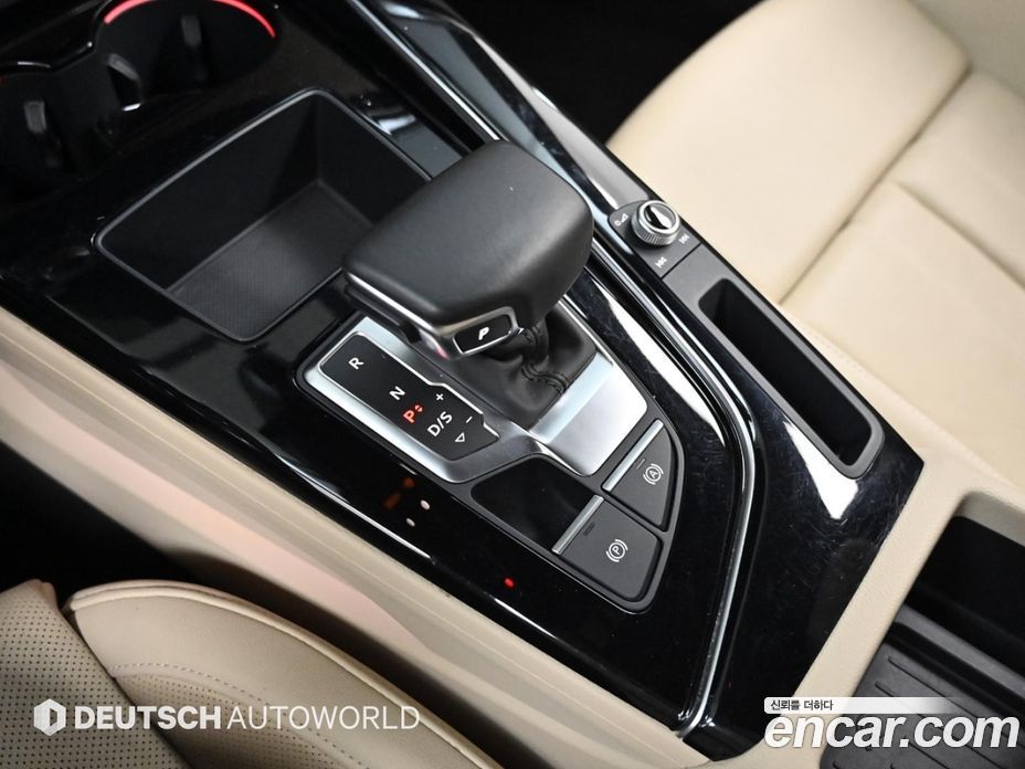 Audi A4 (B9) фото 9