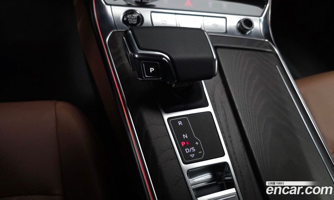 Audi A6 (C8) фото 9