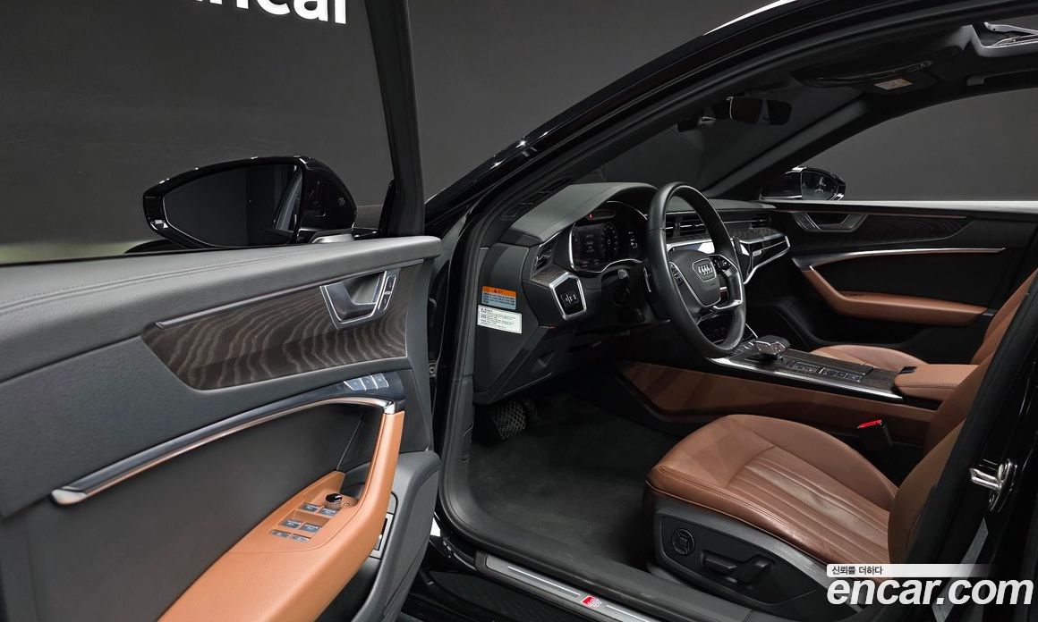 Audi A6 (C8) фото 11